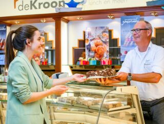 Shoppen Roermond taart